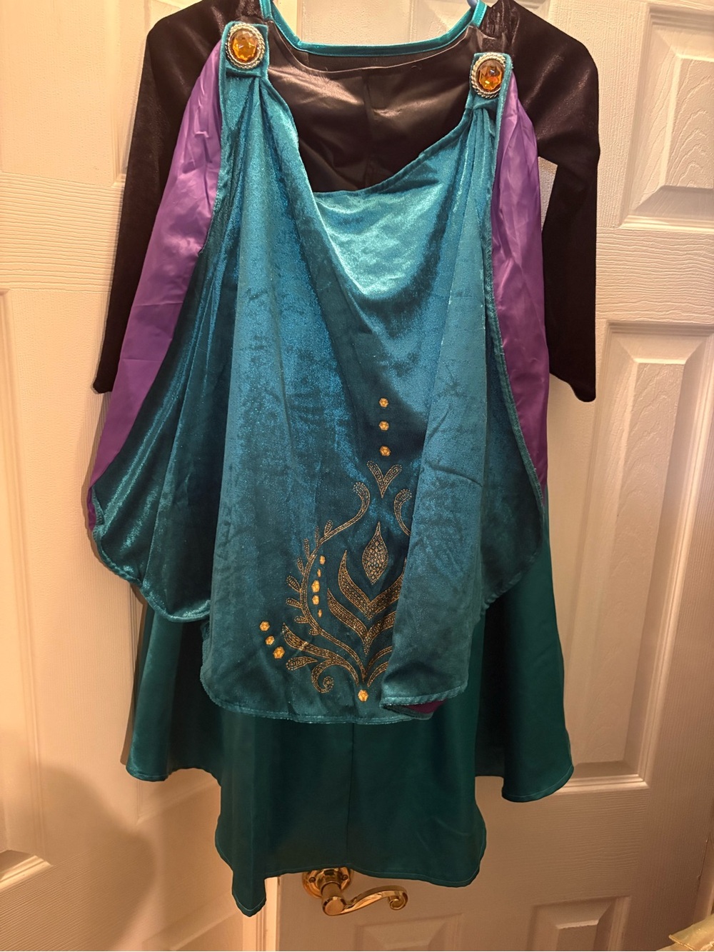 Frozen Queen Anna costume - Picture 2 of 5